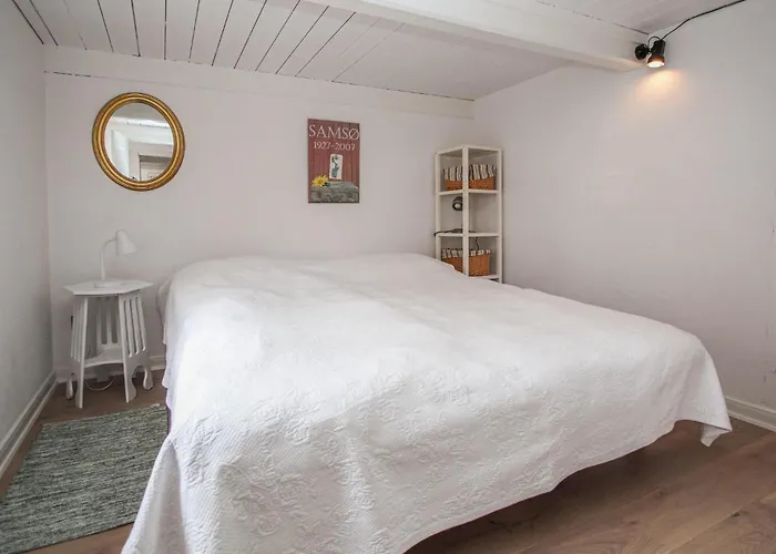 Апартаменты Cozy In With Wifi *